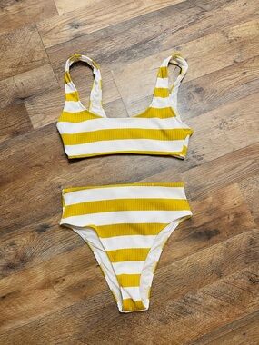 Striped Yellow & White Ribbed Bikini Set